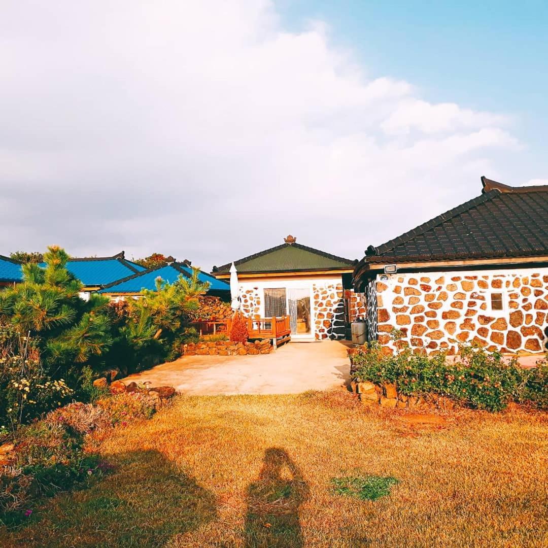 Villa Hadori Mindfulness à Jeju Extérieur photo